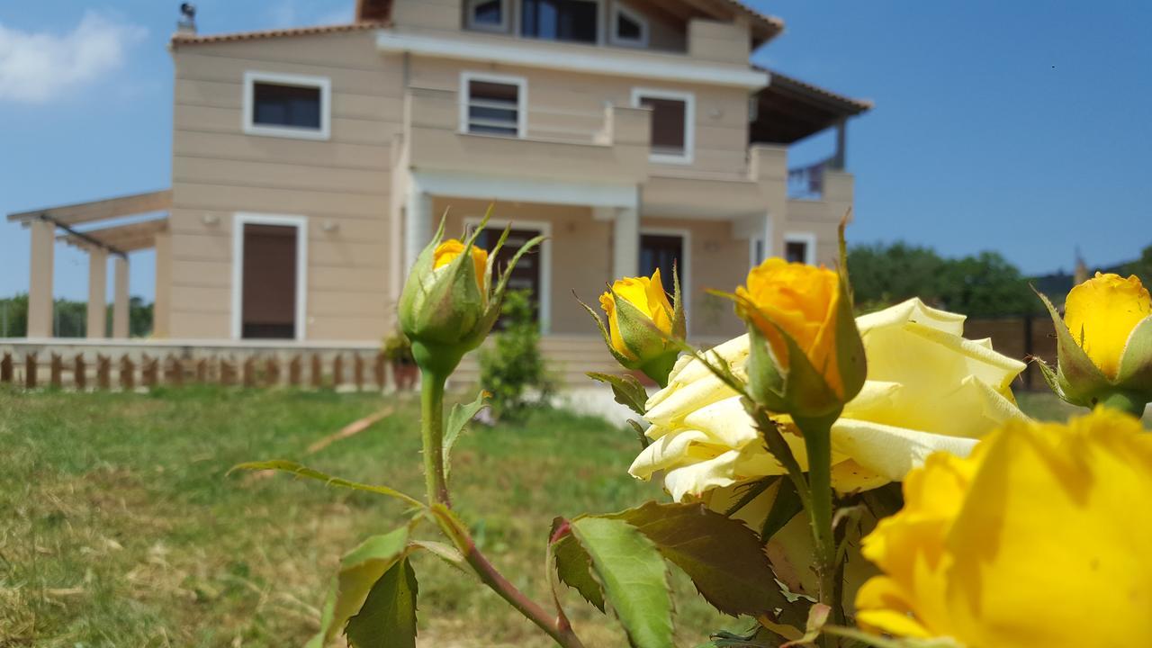 Villa Luna Kalamákion Exteriér fotografie